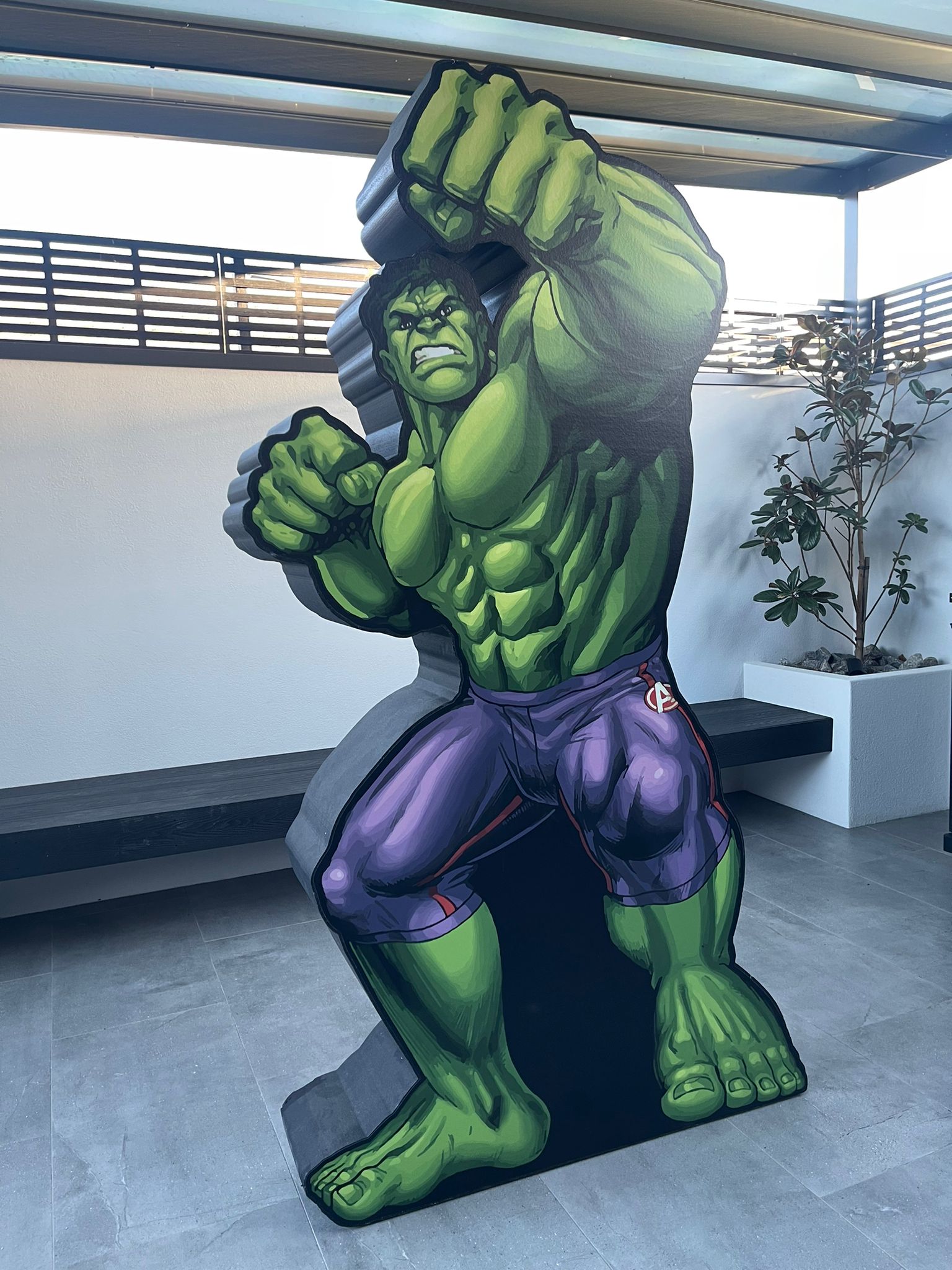 LIFESIZE HULK