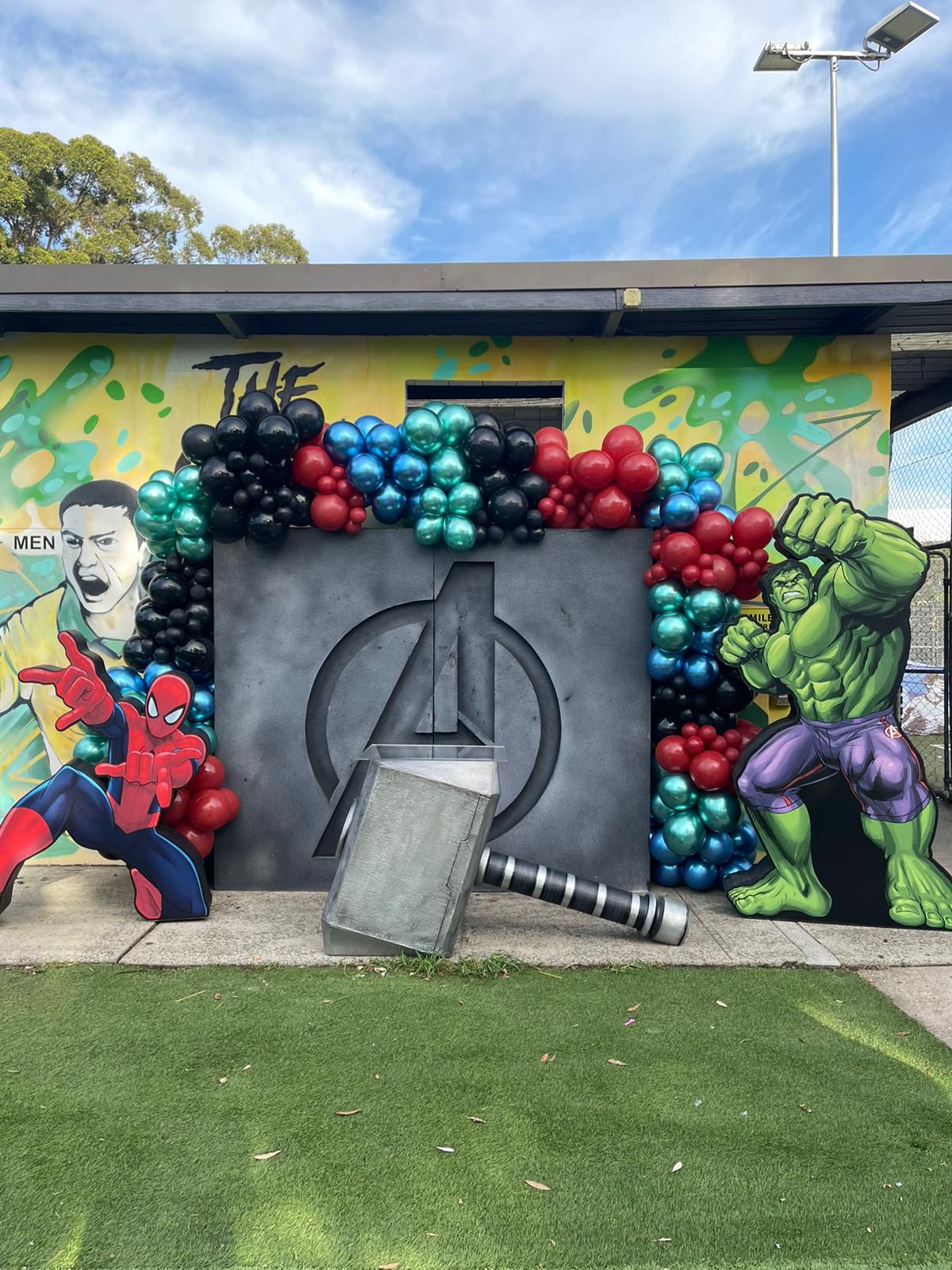 LIFESIZE SPIDER MAN - Image 5